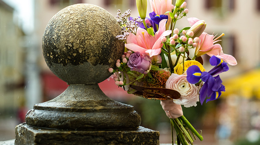 Meaningful Memorial Ideas for Funerals